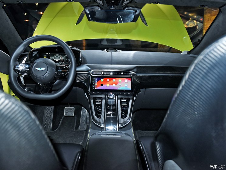 阿斯顿・马丁 V8 Vantage 2024款 4.0T V8 Coupe