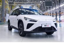 将于4月完成上市 哪吒L量产车正式下线-南方汽车网