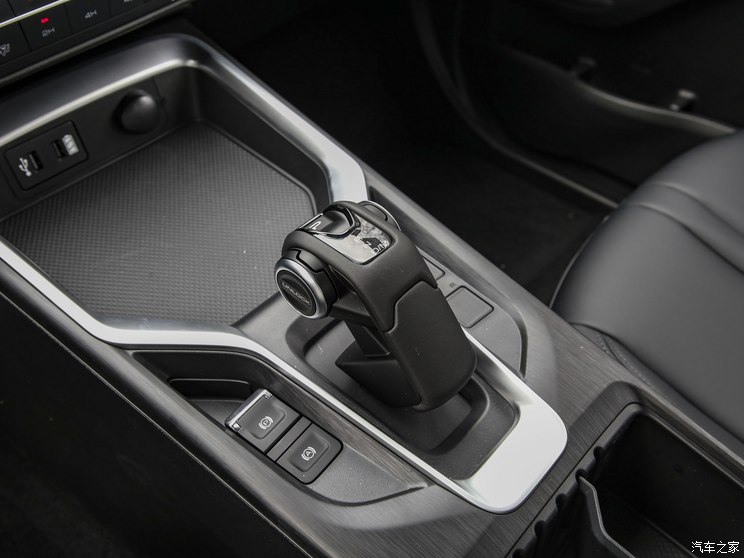 长城汽车 金刚炮 2024款 2.0T自动柴油四驱精英型平箱GW4D20M 长城汽车 金刚炮 2024款 2.0T自动柴油四驱精英型平箱GW4D20M