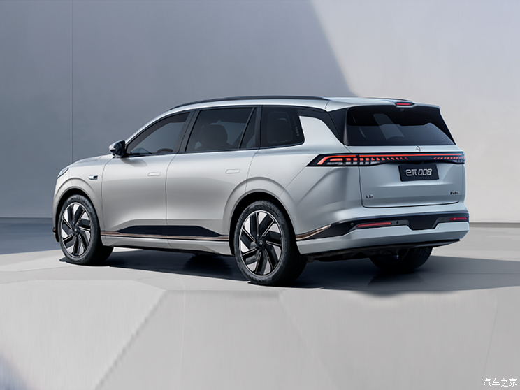 东风乘用车 eπ008 2024款 EV 基本型 东风乘用车 eπ008 2024款 EV 基本型