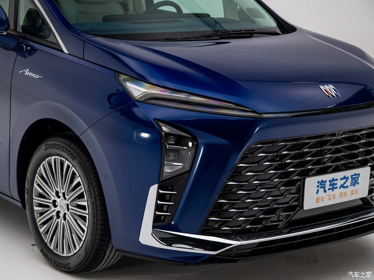 上汽通用别克 别克GL8新能源 2024款 Avenir艾维亚 奢享版 6座 上汽通用别克 别克GL8新能源 2024款 Avenir艾维亚 奢享版 6座