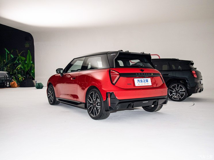 光束汽车 MINI新能源 2024款 COOPER S 光束汽车 MINI新能源 2024款 COOPER S