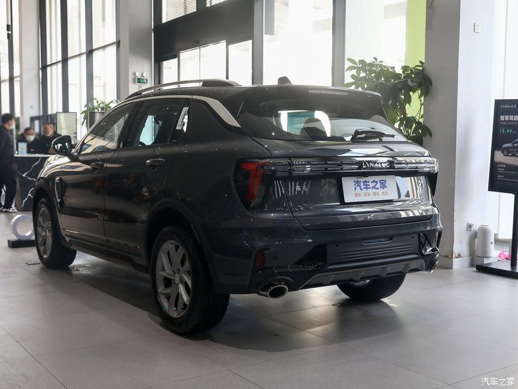 领克 领克01 2023款 2.0TD 两驱亚运版 领克 领克01 2023款 2.0TD 两驱亚运版