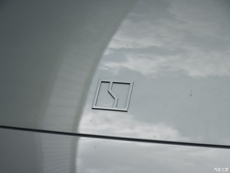 极氪 极氪001 2024款 WE版 100kWh 后驱 极氪 极氪001 2024款 WE版 100kWh 后驱