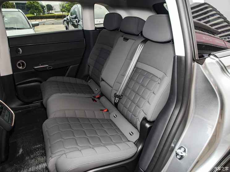 星途 星纪元 ET 2024款 纯电 760 Max 星途 星纪元 ET 2024款 纯电 760 Max