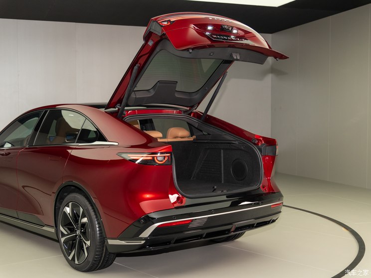 长安马自达 马自达EZ-6 2024款 纯电版 长安马自达 马自达EZ-6 2024款 纯电版