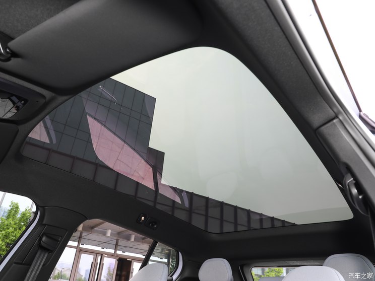 沃尔沃亚太 沃尔沃EX30 2024款 三元锂 后驱版 沃尔沃亚太 沃尔沃EX30 2024款 三元锂 后驱版