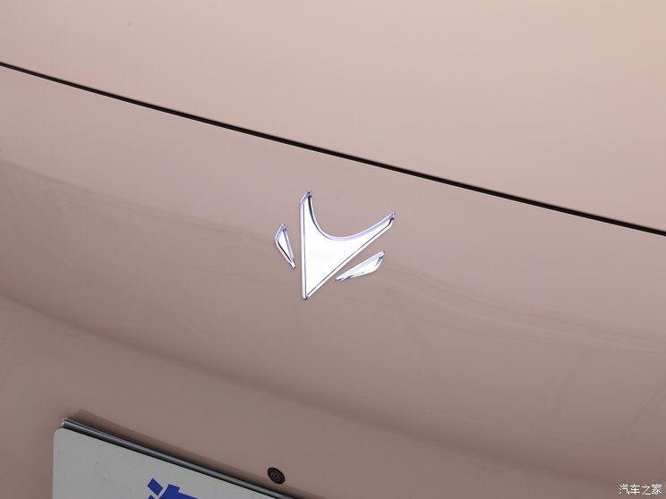 北汽新能源 极狐 阿尔法S5 2024款 单电机 185kW 北汽新能源 极狐 阿尔法S5 2024款 单电机 185kW