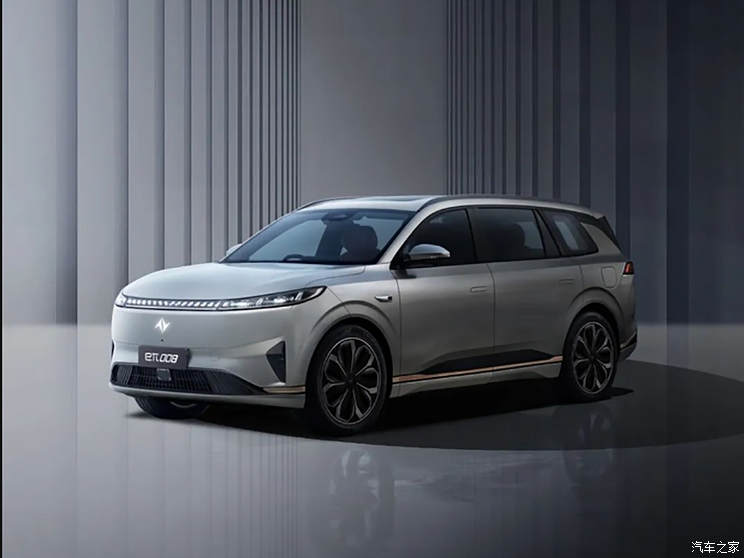 东风乘用车 eπ008 2024款 EV 基本型 东风乘用车 eπ008 2024款 EV 基本型