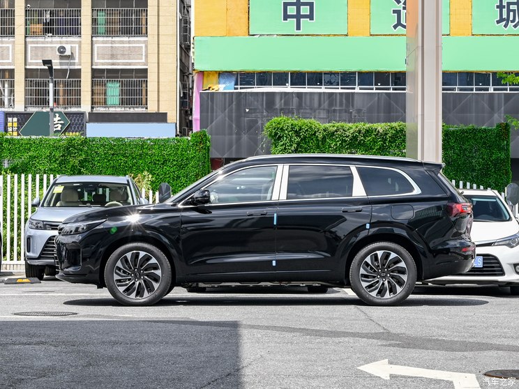 AITO 问界 问界M7 2024款 1.5T 后驱Plus版 5座 AITO 问界 问界M7 2024款 1.5T 后驱Plus版 5座