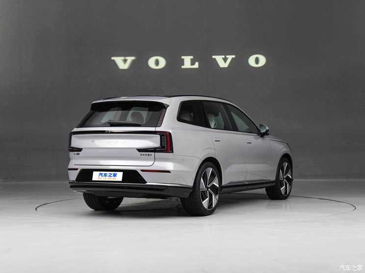 沃尔沃亚太 沃尔沃EX90 2023款 基本型 沃尔沃亚太 沃尔沃EX90 2023款 基本型