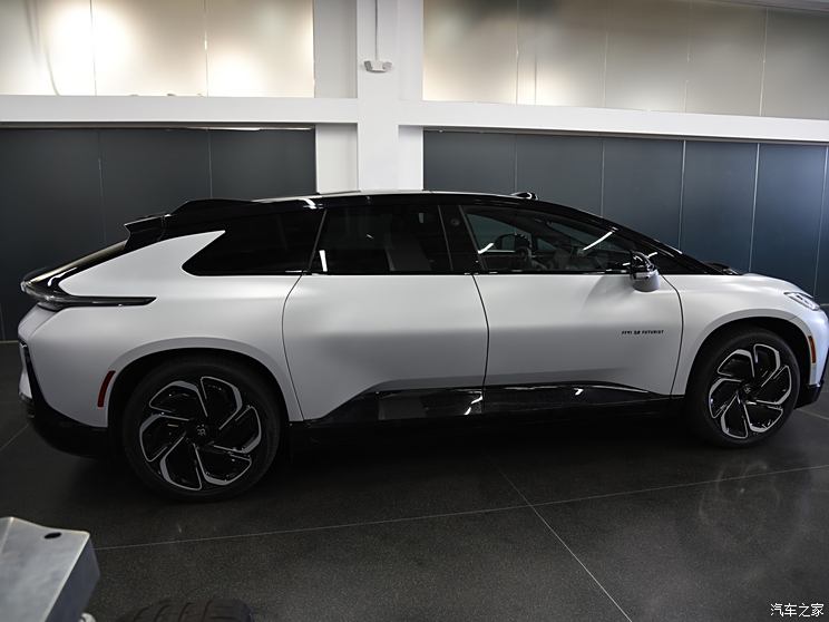 Faraday Future FF 91 2023款 2.0 未来主义者版联盟版 Faraday Future FF 91 2023款 2.0 未来主义者版联盟版