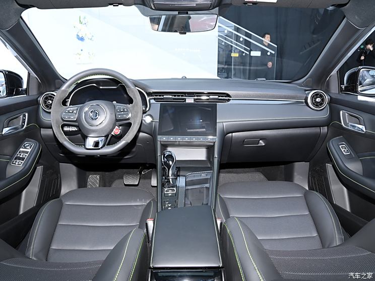 上汽集团 MG6 2023款 1.5T XLINE 猎鲨版 上汽集团 MG6 2023款 1.5T XLINE 猎鲨版