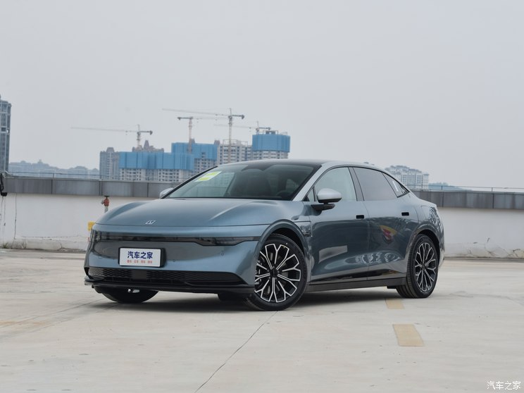 极氪 极氪007 2024款 四驱版 100kWh 极氪 极氪007 2024款 四驱版 100kWh