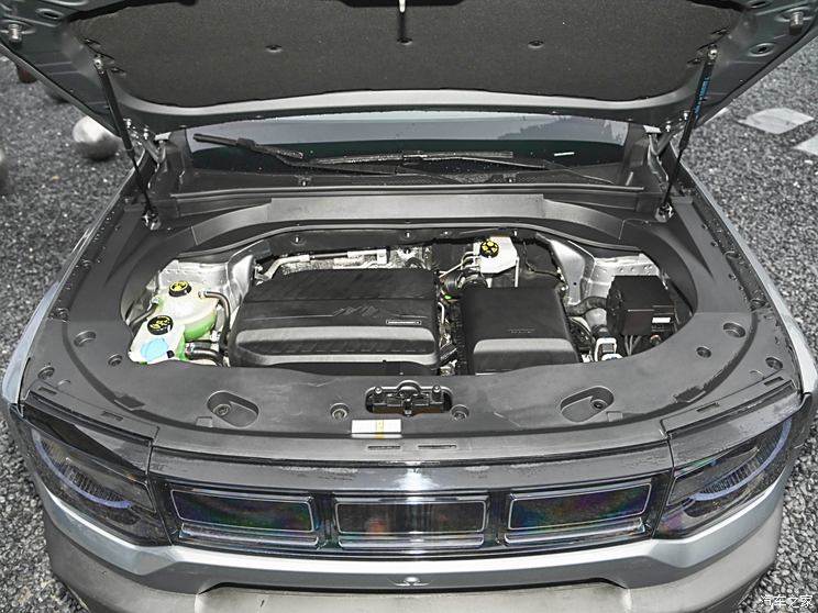 北京越野 北京BJ30 2024款 1.5T 魔核电驱进阶版 北京越野 北京BJ30 2024款 1.5T 魔核电驱进阶版