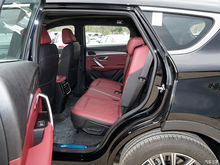 奇瑞汽车 捷途X70 PLUS 2024款 冠军版 1.5T DCT冠军MAX 7座 奇瑞汽车 捷途X70 PLUS 2024款 冠军版 1.5T DCT冠军MAX 7座