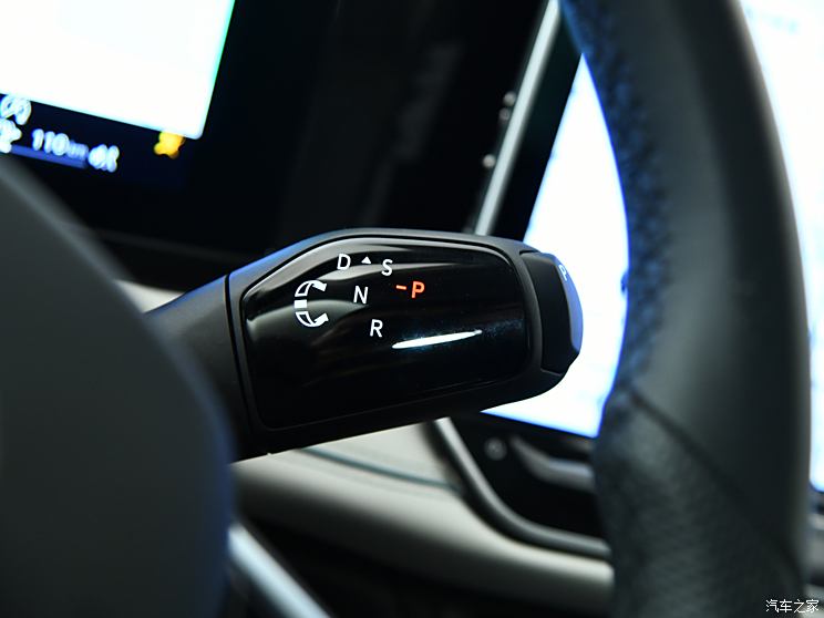 一汽-大众 迈腾 2024款 380TSI DSG套件版 一汽-大众 迈腾 2024款 380TSI DSG套件版