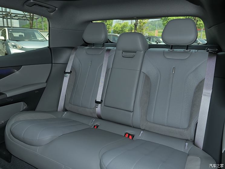 领克 领克07 2024款 EM-P 126长续航 Ultra 领克 领克07 2024款 EM-P 126长续航 Ultra