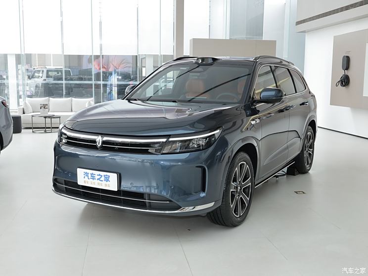 AITO 问界 问界M7 2024款 焕新版 1.5T 智驾四驱Max版 6座 AITO 问界 问界M7 2024款 焕新版 1.5T 智驾四驱Max版 6座