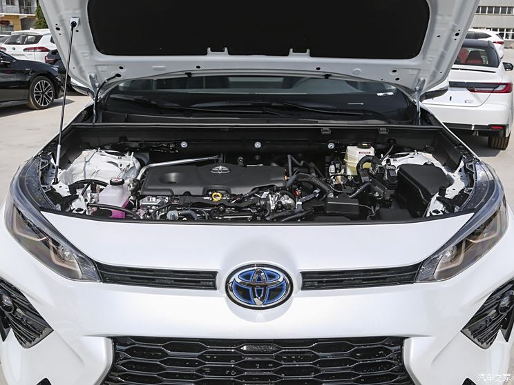 广汽丰田 威兰达 2024款 双擎 2.5L E-CVT两驱都市版 广汽丰田 威兰达 2024款 双擎 2.5L E-CVT两驱都市版