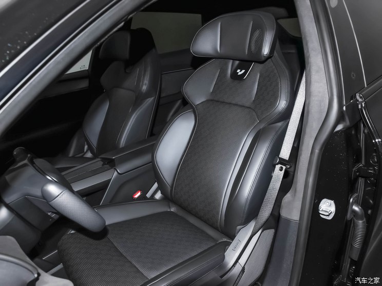 极越 极越01 2024款 Max 长续航 极越 极越01 2024款 Max 长续航