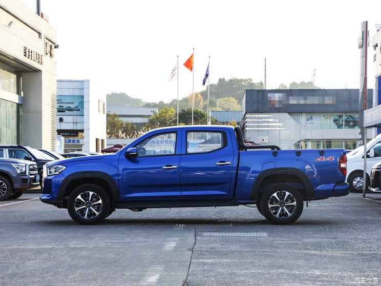 上汽大通 星际 2023款 星际L 2.0T 柴油 自动四驱精英版长箱 上汽大通 星际 2023款 星际L 2.0T 柴油 自动四驱精英版长箱