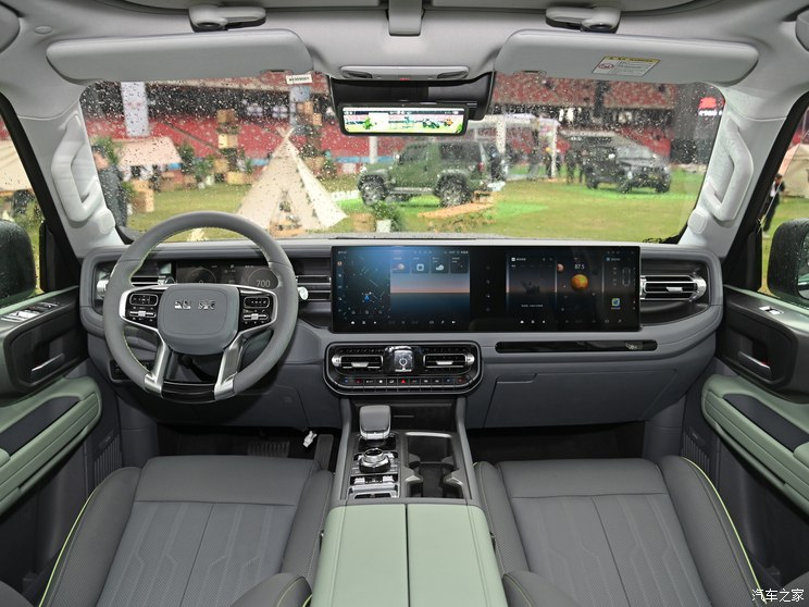 北京越野 北京BJ40 2024款 2.0T 全新刀锋英雄版 攀登者 北京越野 北京BJ40 2024款 2.0T 全新刀锋英雄版 攀登者