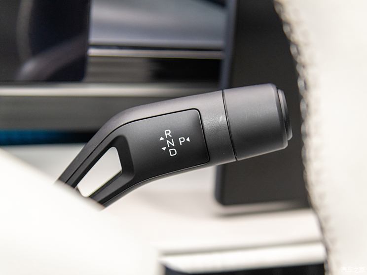 吉利汽车 银河E5 2024款 基本型 吉利汽车 银河E5 2024款 基本型