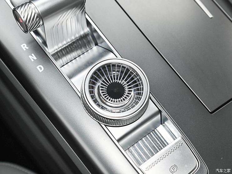 北京越野 北京BJ30 2024款 1.5T 魔核电驱进阶版 北京越野 北京BJ30 2024款 1.5T 魔核电驱进阶版