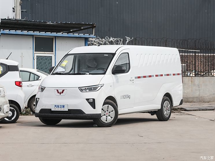 上汽通用五菱 五菱扬光 2024款 300km 舒适型 上汽通用五菱 五菱扬光 2024款 300km 舒适型