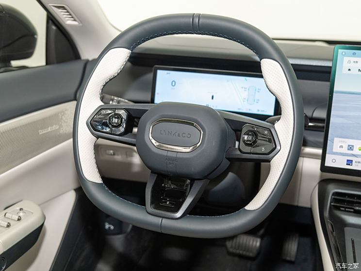 领克 领克07 2024款 EM-P 126长续航 Ultra 领克 领克07 2024款 EM-P 126长续航 Ultra