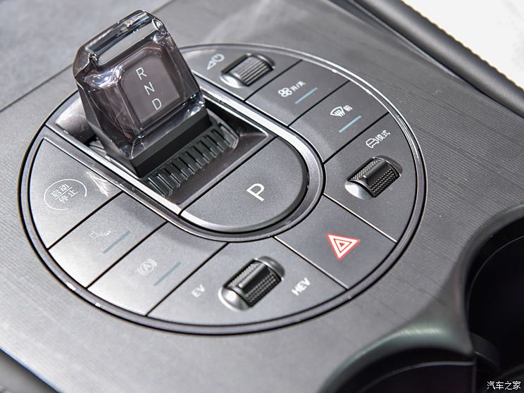 比亚迪 海豹06 2024款 160kW 比亚迪 海豹06 2024款 160kW