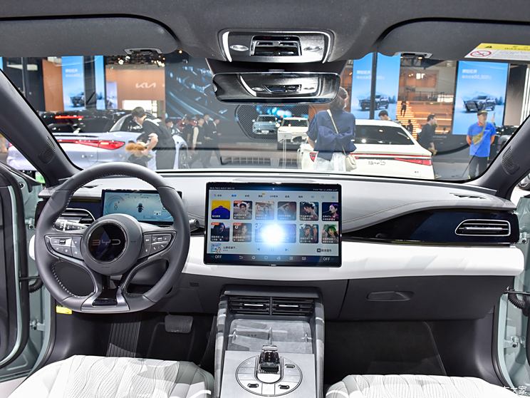 比亚迪 海豹06 2024款 160kW 比亚迪 海豹06 2024款 160kW