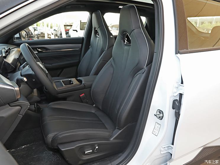 东风乘用车 风神L7新能源 2024款 205 Plus 东风乘用车 风神L7新能源 2024款 205 Plus