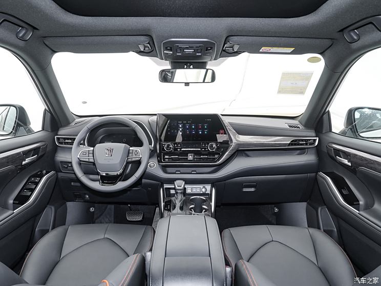 一汽丰田 皇冠陆放 2024款 2.5L HEV两驱豪华版 一汽丰田 皇冠陆放 2024款 2.5L HEV两驱豪华版