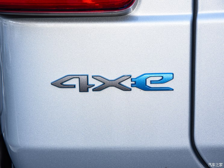 Jeep(进口) 牧马人新能源 2024款 四门 2.0T 4xe 罗宾汉 Jeep(进口) 牧马人新能源 2024款 四门 2.0T 4xe 罗宾汉