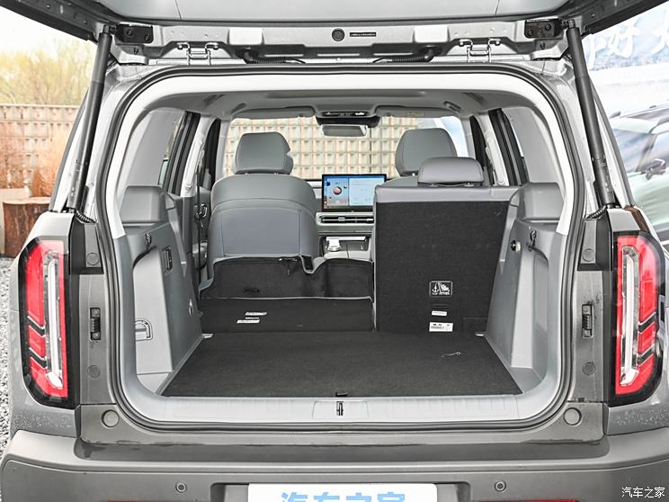 北京越野 北京BJ30 2024款 1.5T 魔核电驱进阶版 北京越野 北京BJ30 2024款 1.5T 魔核电驱进阶版