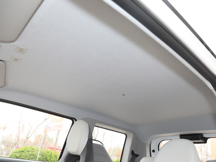 吉利汽车 熊猫 2024款 200km 熊猫卡丁 吉利汽车 熊猫 2024款 200km 熊猫卡丁