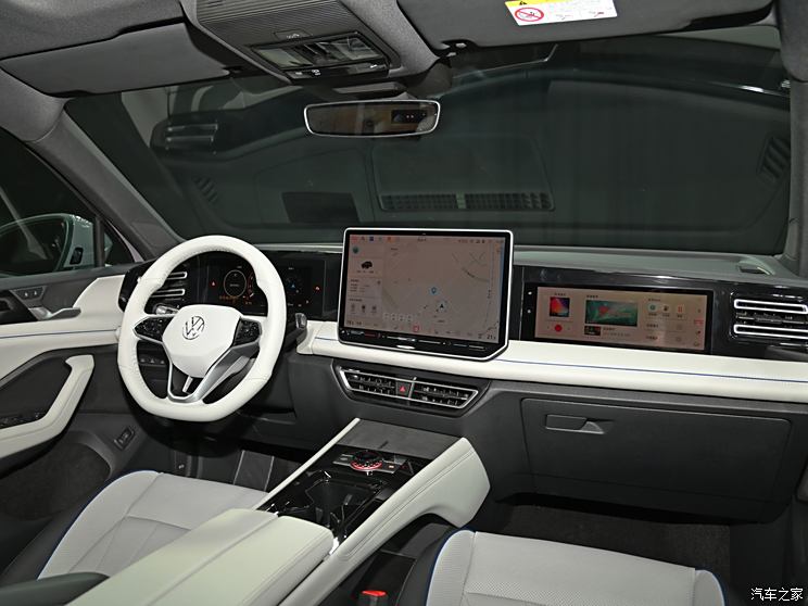 上汽大众 途观L 2024款 PRO 330TSI 两驱智领版 上汽大众 途观L 2024款 PRO 330TSI 两驱智领版