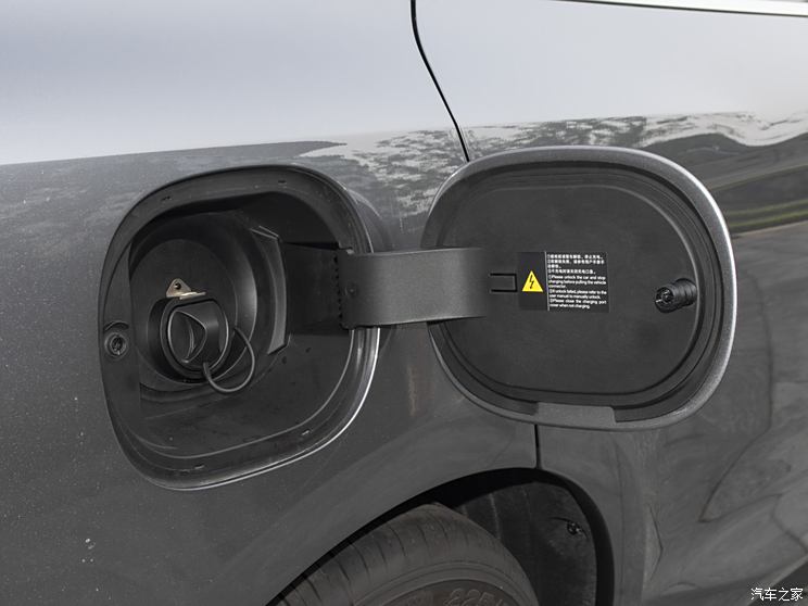 比亚迪 秦L 2024款 DM-i 80KM超越型 比亚迪 秦L 2024款 DM-i 80KM超越型