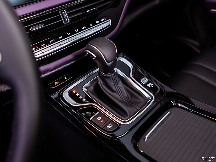 广汽乘用车 传祺M6 MAX 2024款 高配版 广汽乘用车 传祺M6 MAX 2024款 高配版