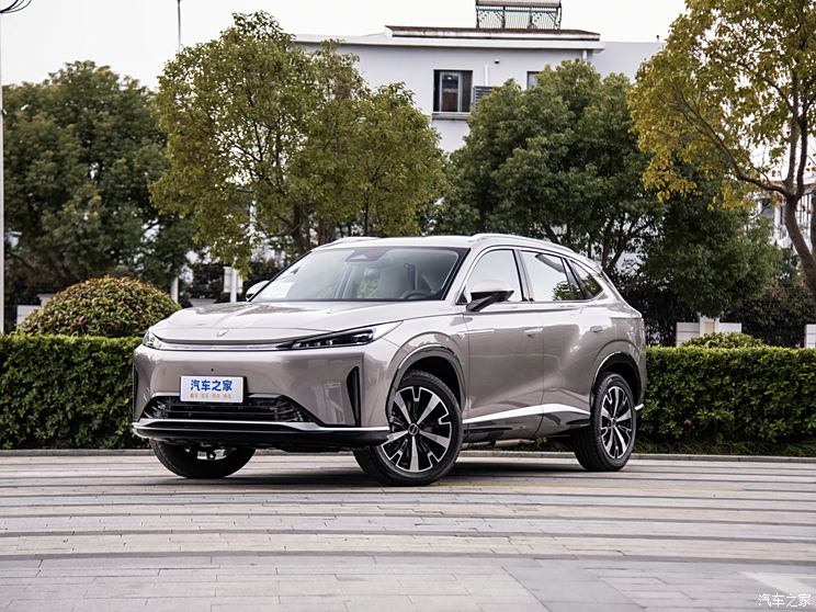 上汽集团 荣威D5X DMH 2024款 135畅行版 上汽集团 荣威D5X DMH 2024款 135畅行版