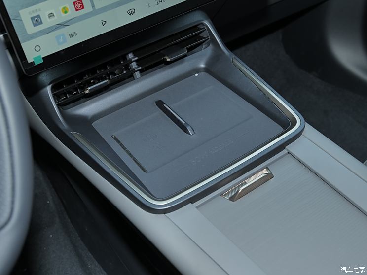 领克 领克07 2024款 EM-P 126长续航 Ultra 领克 领克07 2024款 EM-P 126长续航 Ultra