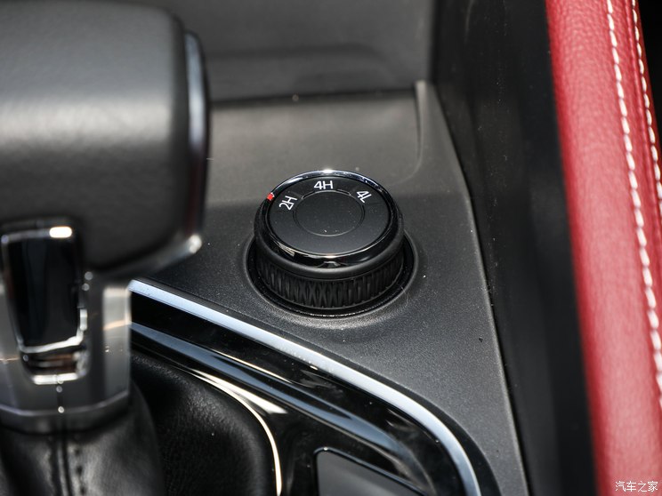 上汽大通 星际 2023款 星际L 2.0T 柴油 自动四驱精英版长箱 上汽大通 星际 2023款 星际L 2.0T 柴油 自动四驱精英版长箱