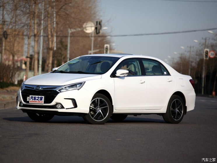 比亚迪 秦新能源 2014款 1.5T 旗舰型 比亚迪 秦新能源 2014款 1.5T 旗舰型