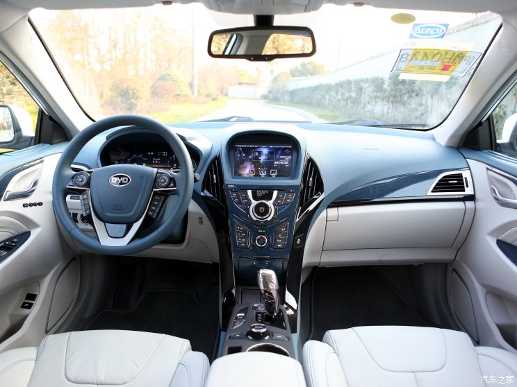 比亚迪 秦新能源 2014款 1.5T 旗舰型 比亚迪 秦新能源 2014款 1.5T 旗舰型