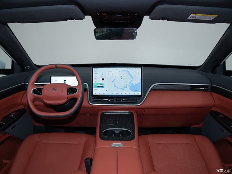 东风乘用车 eπ008 2024款 纯电 基本型 东风乘用车 eπ008 2024款 纯电 基本型