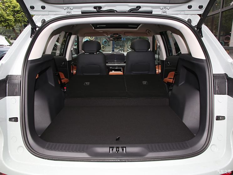 江铃福特 领睿 2025款 EcoBoost 170 尊领型 江铃福特 领睿 2025款 EcoBoost 170 尊领型