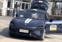 小米YU7实车图再曝光 无框式车门 一体式尾门开启 拉花样式运动-南方汽车网